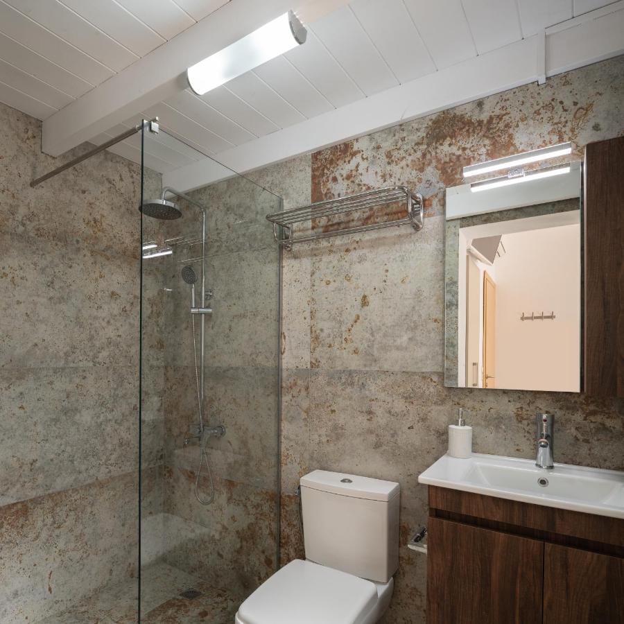Alba Bianca Villa, Family Retreat With Heated Pool By Thinkvilla ヘルソニソス エクステリア 写真
