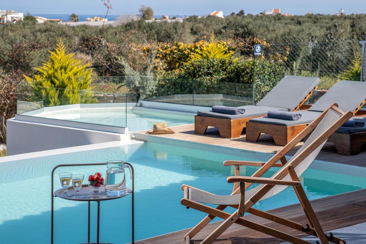 Alba Bianca Villa, Family Retreat With Heated Pool By Thinkvilla ヘルソニソス エクステリア 写真